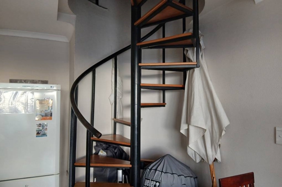 To Let 2 Bedroom Property for Rent in Santos Bay Western Cape